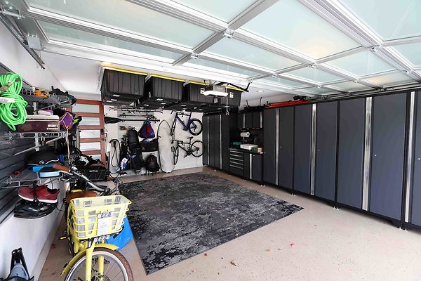 475C 2 Car attached and Pool house