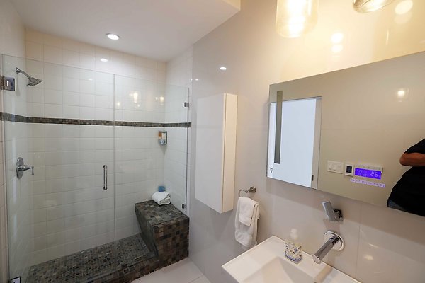 475C Ktchen Bathroom 0094
