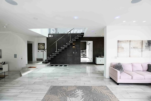 475C Front Entry 0031