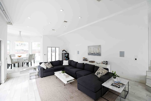 475C Family Room 0044