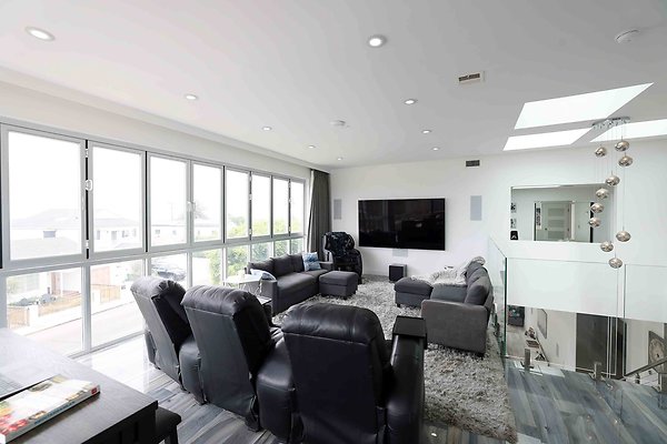 475C Media Room 0103