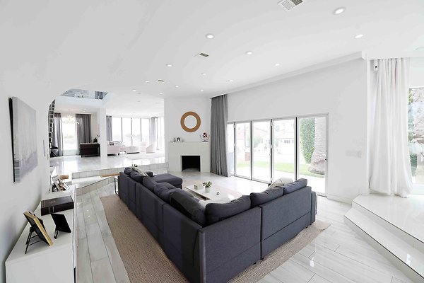 475C Family Room 0048