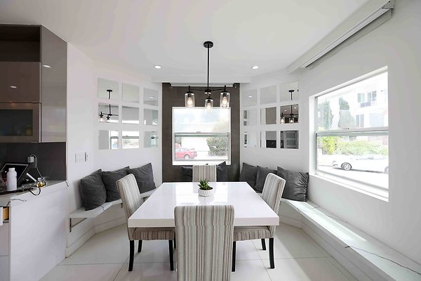 475C Breakfast Nook 0075