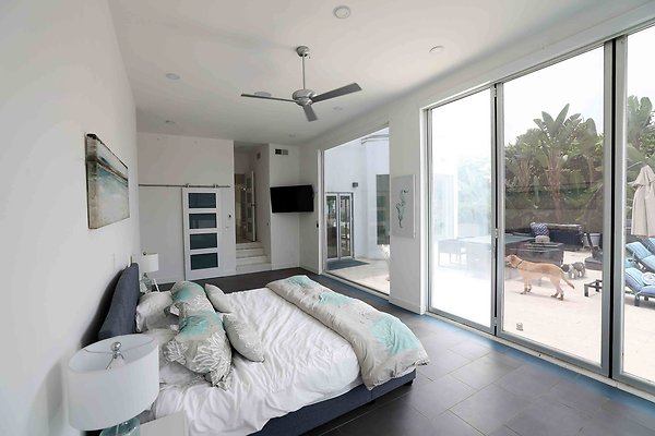 475C Master Bedroom 0082