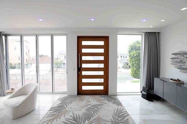 475C Front Entry 0032