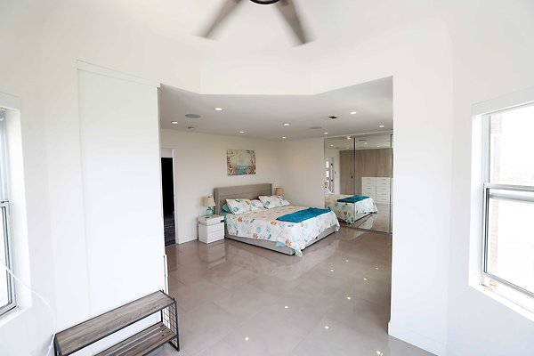 475C 2nd Floor Master Bedroom 0146
