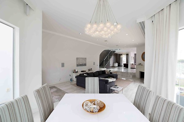 475C Dining Room 0053