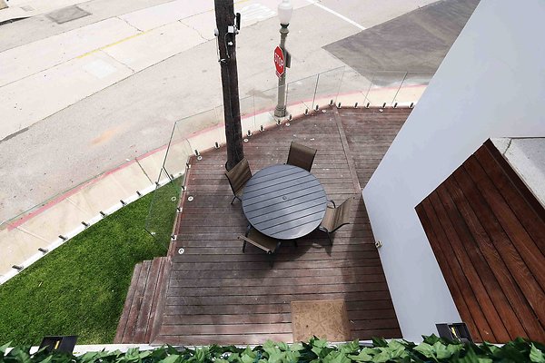 475C Breakfast Table from Bedroom Balcony 0119
