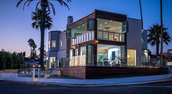 475C Modern Home