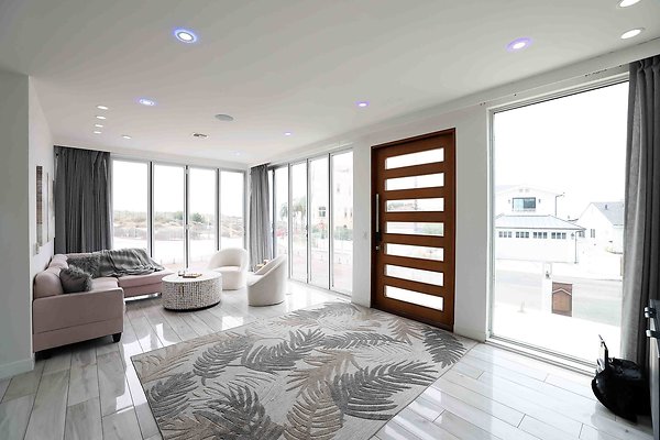 475C Front Entry 0033