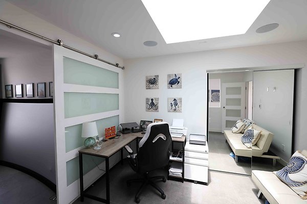 475C Office 0123