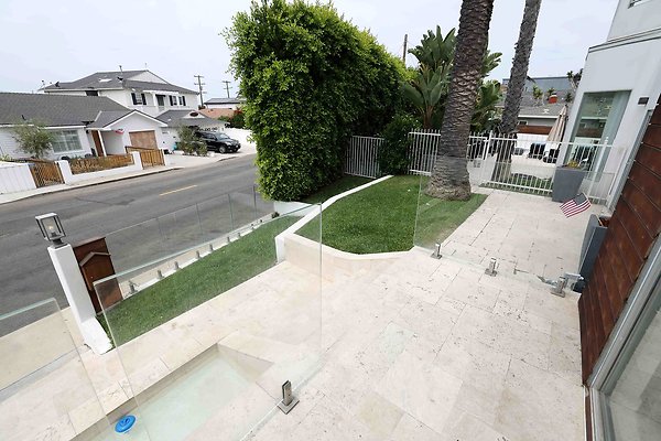 475C LS Patio 0027