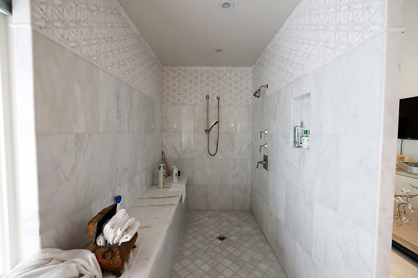 Master Bedroom Bathroom 0158
