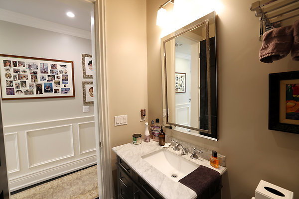 2nd Floor Hallway Bathroom 0173