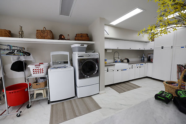 Laundry Room 0125