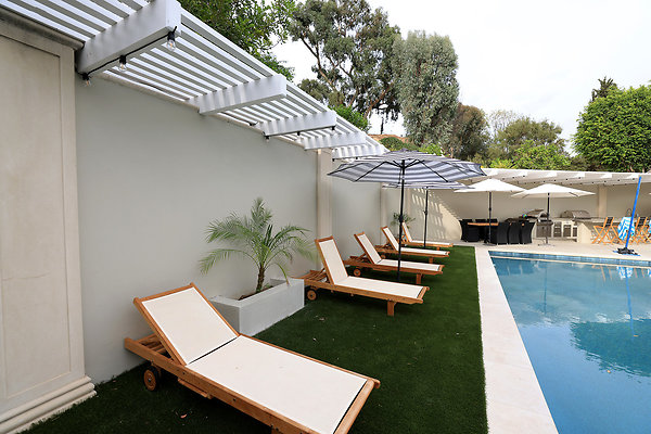Pool Deck 0240