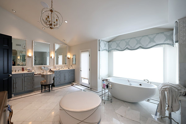 Master Bedroom Bathroom 0160
