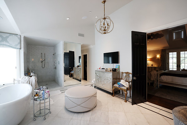 Master Bedroom Bathroom 0156
