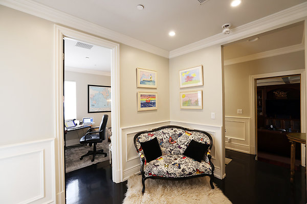 2nd Floor Hallway 0174
