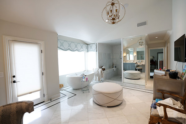 Master Bedroom Bathroom 0154