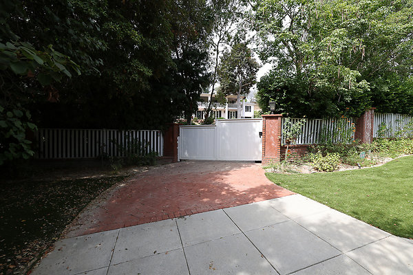 Driveway Gate LS 0001