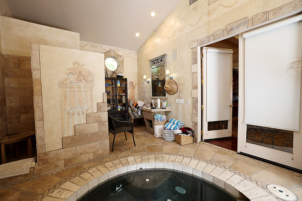 Spa &amp; Pool Bathroom 0204