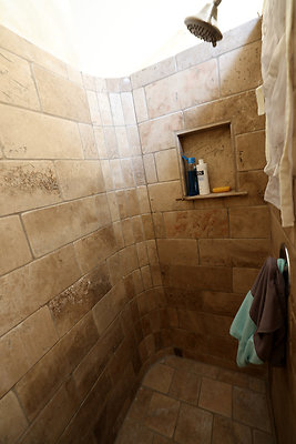 Spa &amp; Pool Bathroom 0206