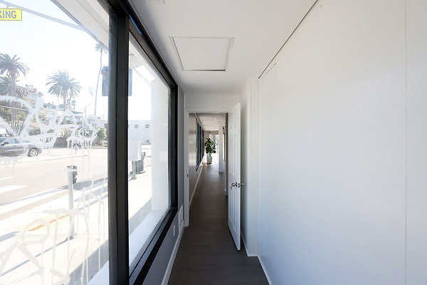 850B Front Window Storage Room 0138