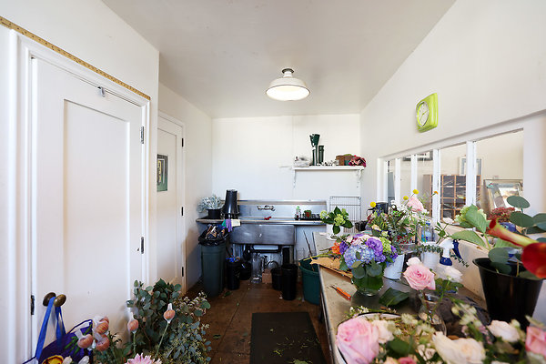 189D Flower Prep Counter 0028