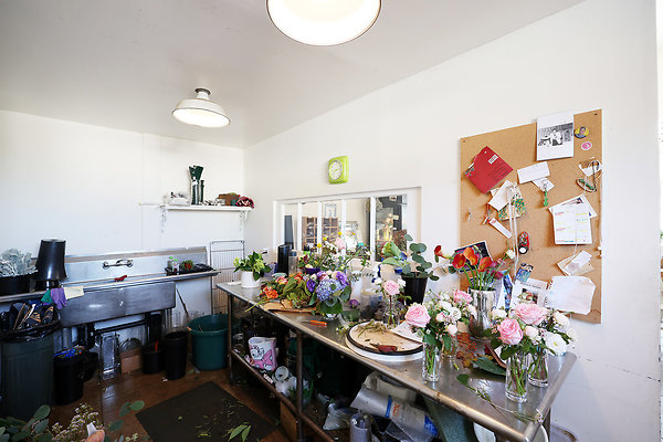 189D Flower Prep Counter 0025