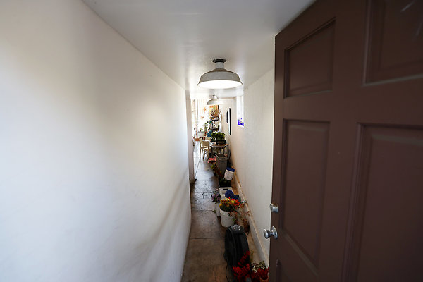 189D Rear Hallway 0044