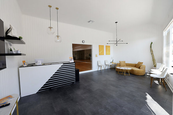 734A Lobby 0010 734A Lobby 0010