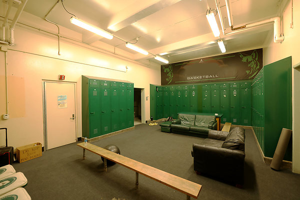 817 C1 Mens Locker Room 0004