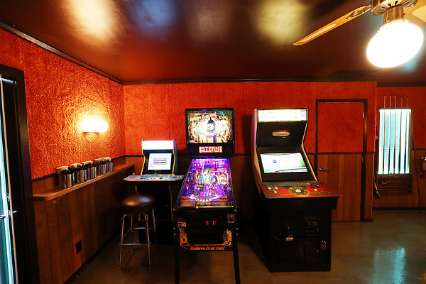 407B Game Room 0038
