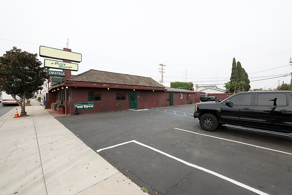 407B Parking Lot 0083