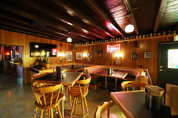 407B Dining Room 0023