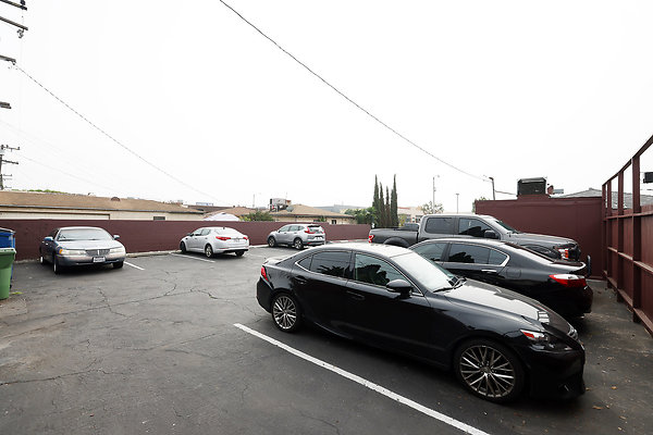 407B Parking Lot 0076