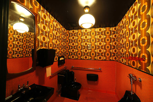 407B Bathroom RS 0072