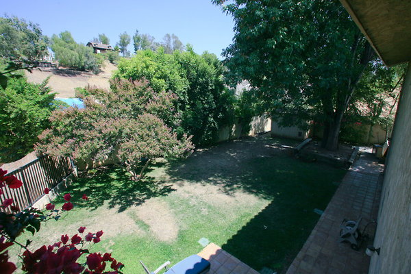 Guest House Yard from Kids Bedroom Balcony 0078 1 1