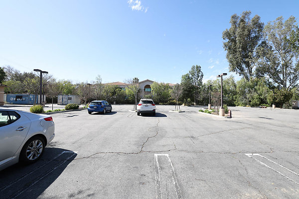 001B Parking Lot 0284 001B Parking Lot 0284