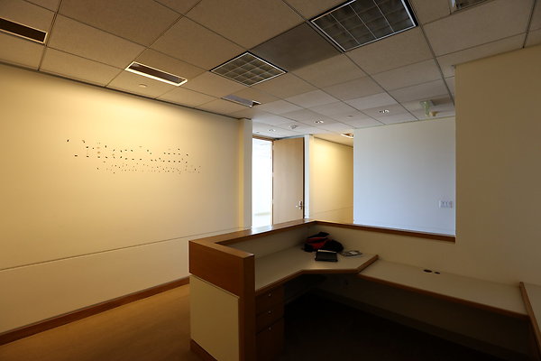 719 -12th Floor East Lobby 0472 719 -12th Floor East Lobby 0472