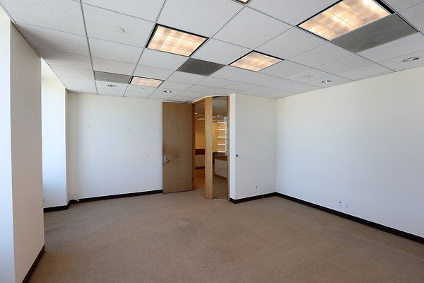 719 -12th Floor West 0437 719 -12th Floor West 0437