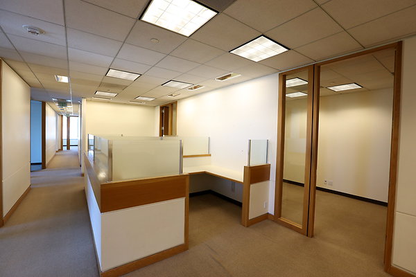 719 -12th Floor West 0425 719 -12th Floor West 0425