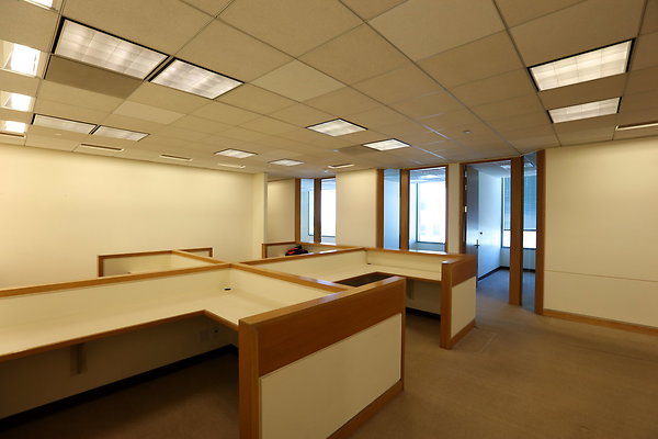 719 -12th Floor West 0422 719 -12th Floor West 0422