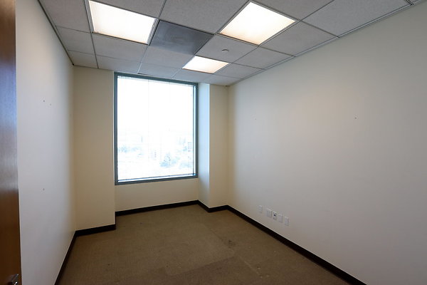 719 -12th Floor West 0442 719 -12th Floor West 0442