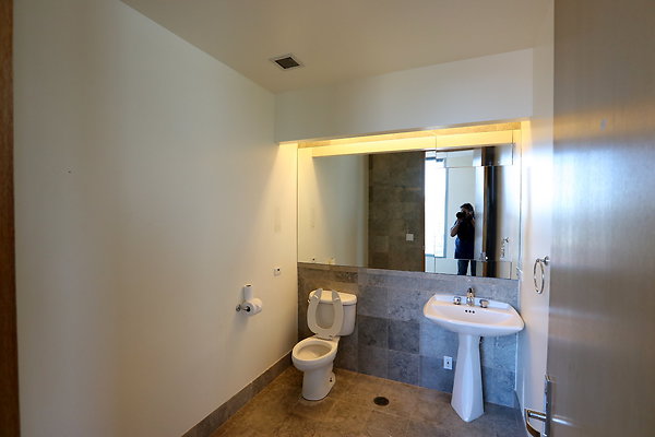 719 -12th Floor West 0446 719 -12th Floor West 0446