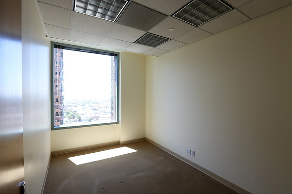 719 -12th Floor East 0496 719 -12th Floor East 0496