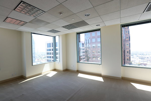 719 -12th Floor East 0492 719 -12th Floor East 0492