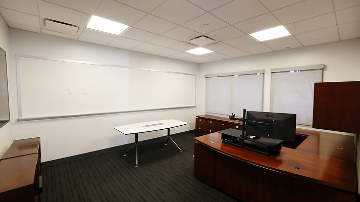 742A 2nd Floor Executive Office1 0192 742A 2nd Floor Executive Office1 0192