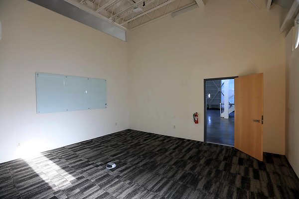 220A Studio 2nd Floor 0065